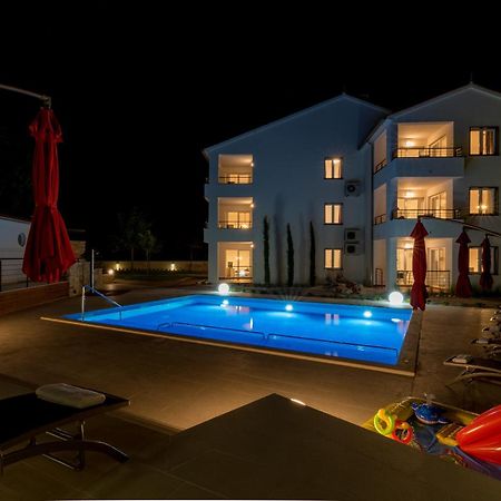 Villa Anja 2Nd Floor Peroj Exterior foto