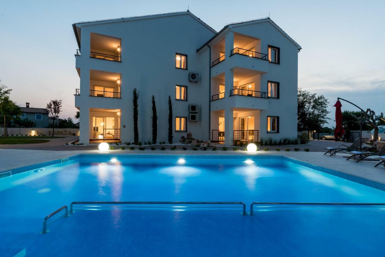 Villa Anja 2Nd Floor Peroj Exterior foto
