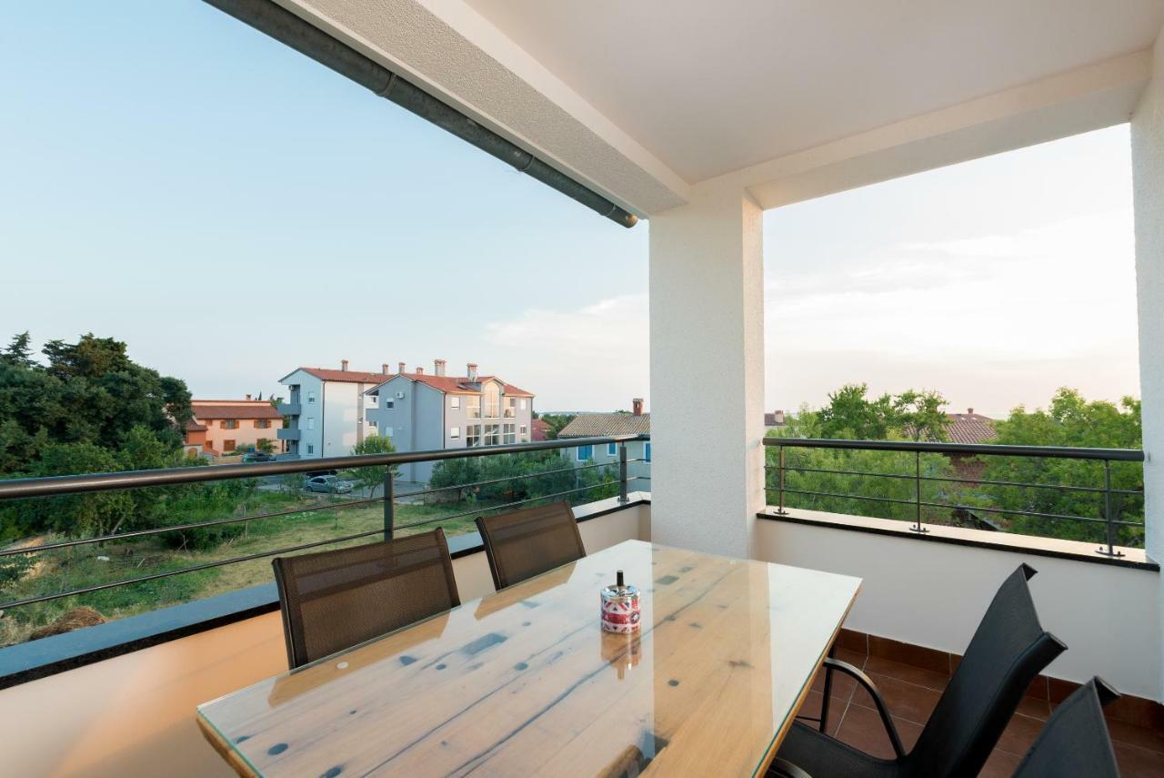 Villa Anja 2Nd Floor Peroj Exterior foto