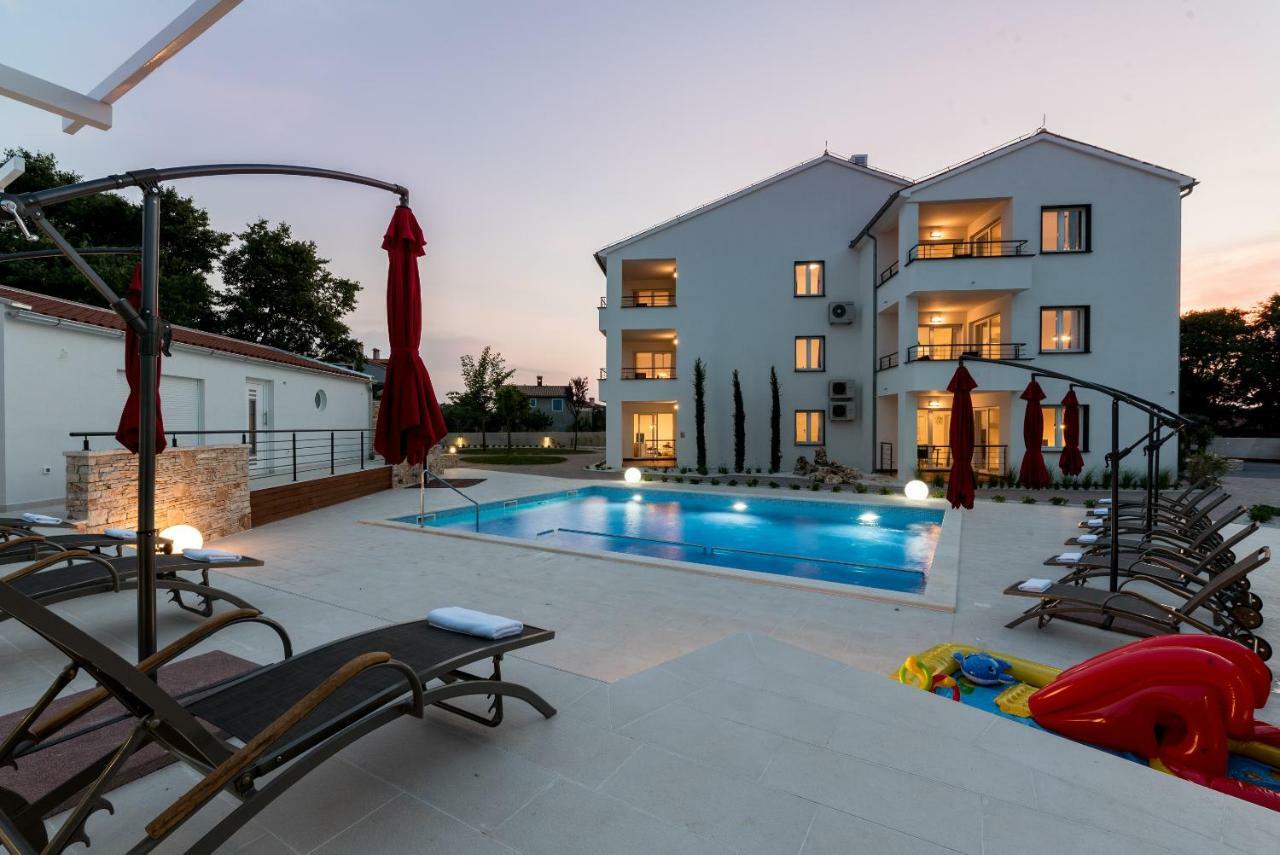 Villa Anja 2Nd Floor Peroj Exterior foto